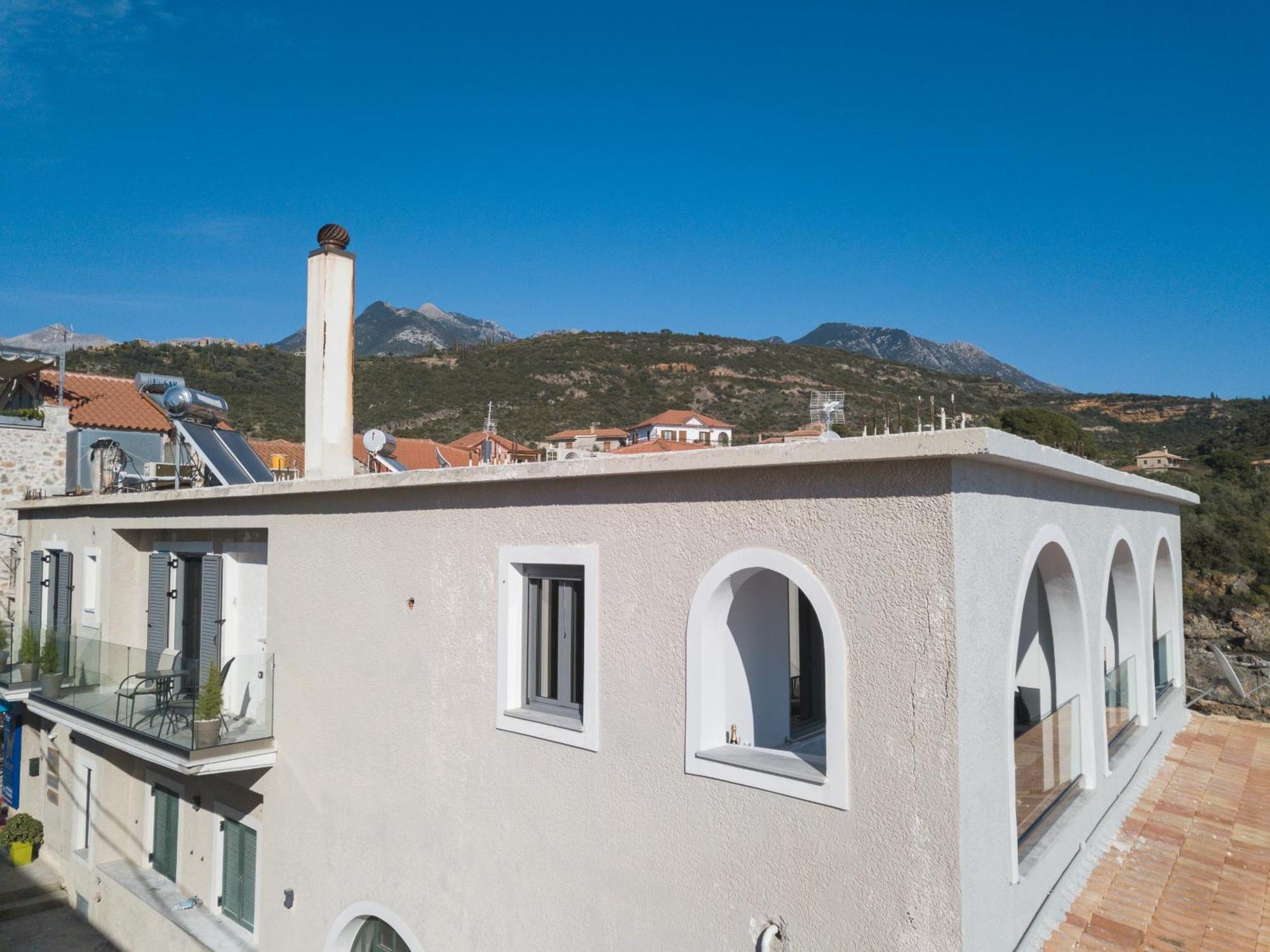 Marina Apartments Kardhamili Exterior foto