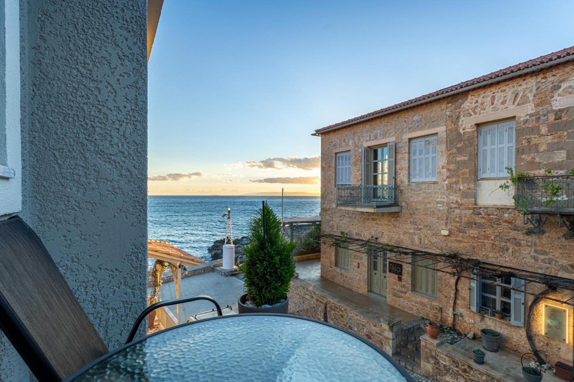 Marina Apartments Kardhamili Exterior foto